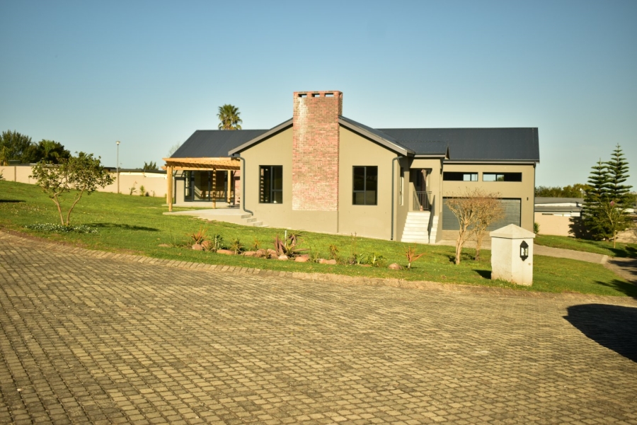 4 Bedroom Property for Sale in Cherry Creek Country Estate Western Cape
